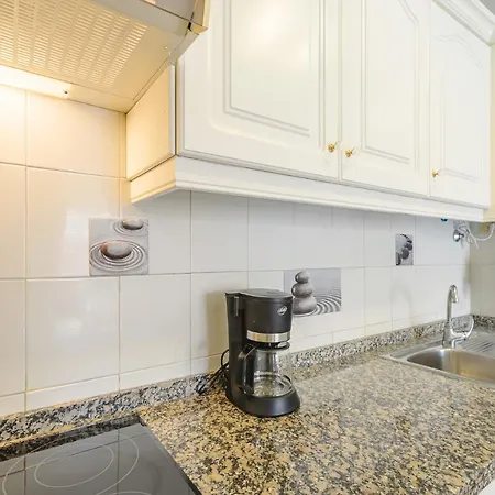 Aircon Lovely 2 Bedroom Close To Ocean Puerto de Santiago