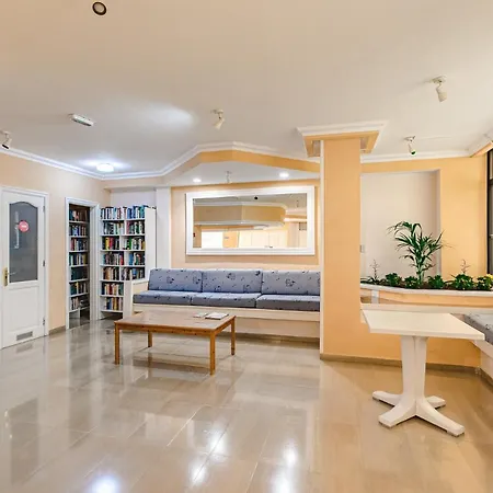 Appartement Aircon Lovely 2 Bedroom Close To Ocean
